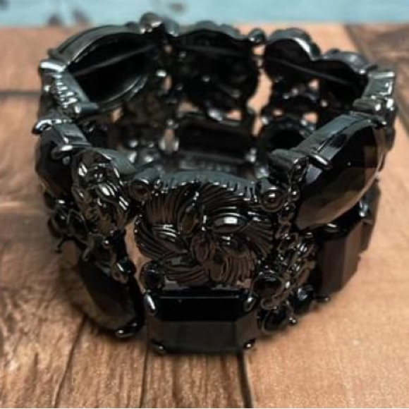 Retro Avon Necklace with matching Stretch Bracelet - Picture 2 of 4